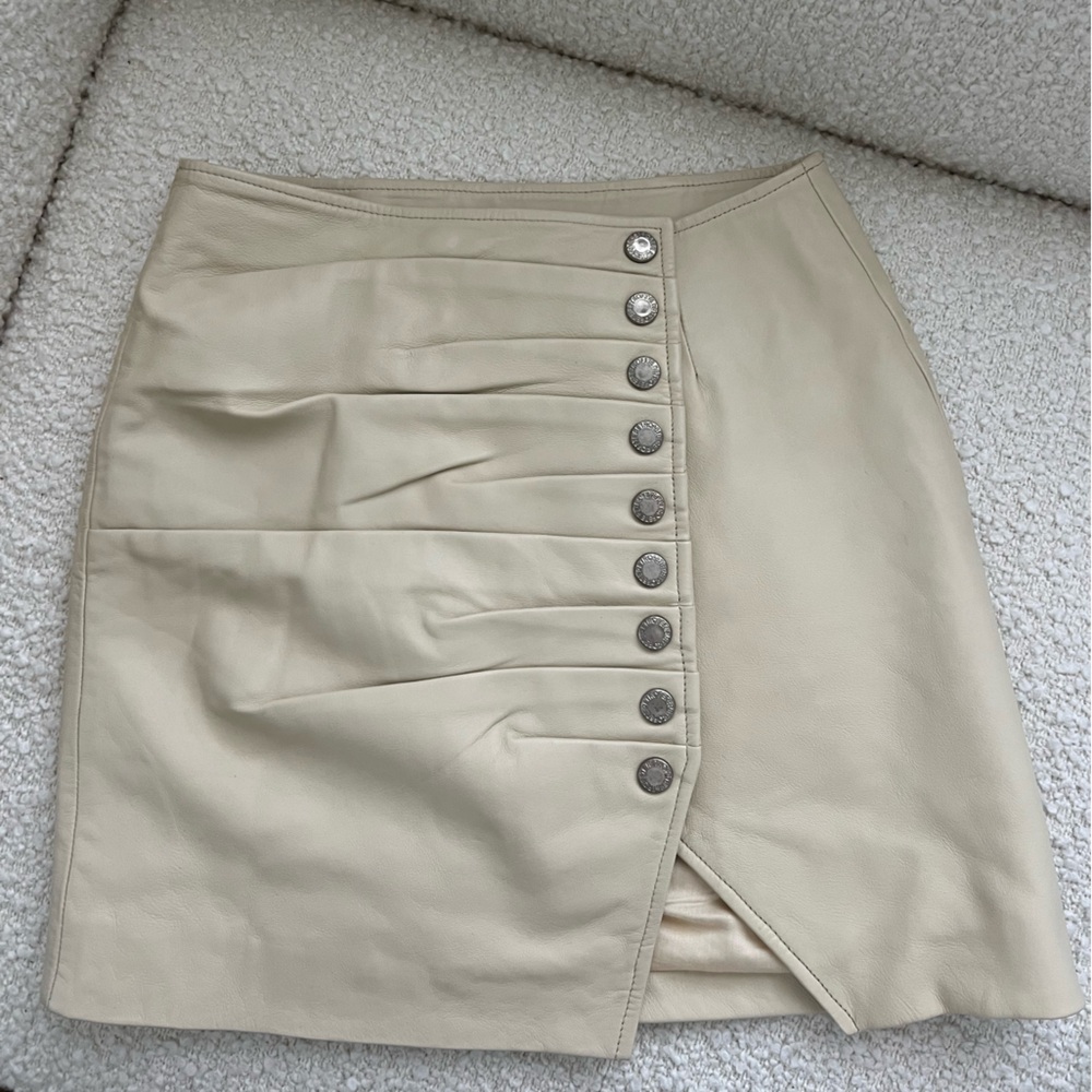 RETROFETE Willa Leather Pleated Skirt, Beige Size Small - Picture 7 of 11